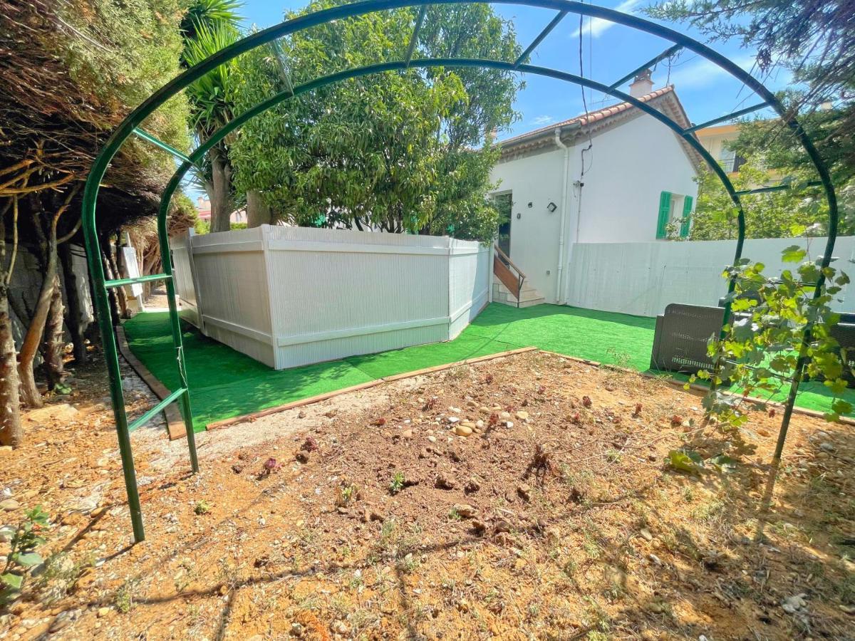Villa 4 Appartements - Proche Centre Cagnes-sur-Mer Exterior foto